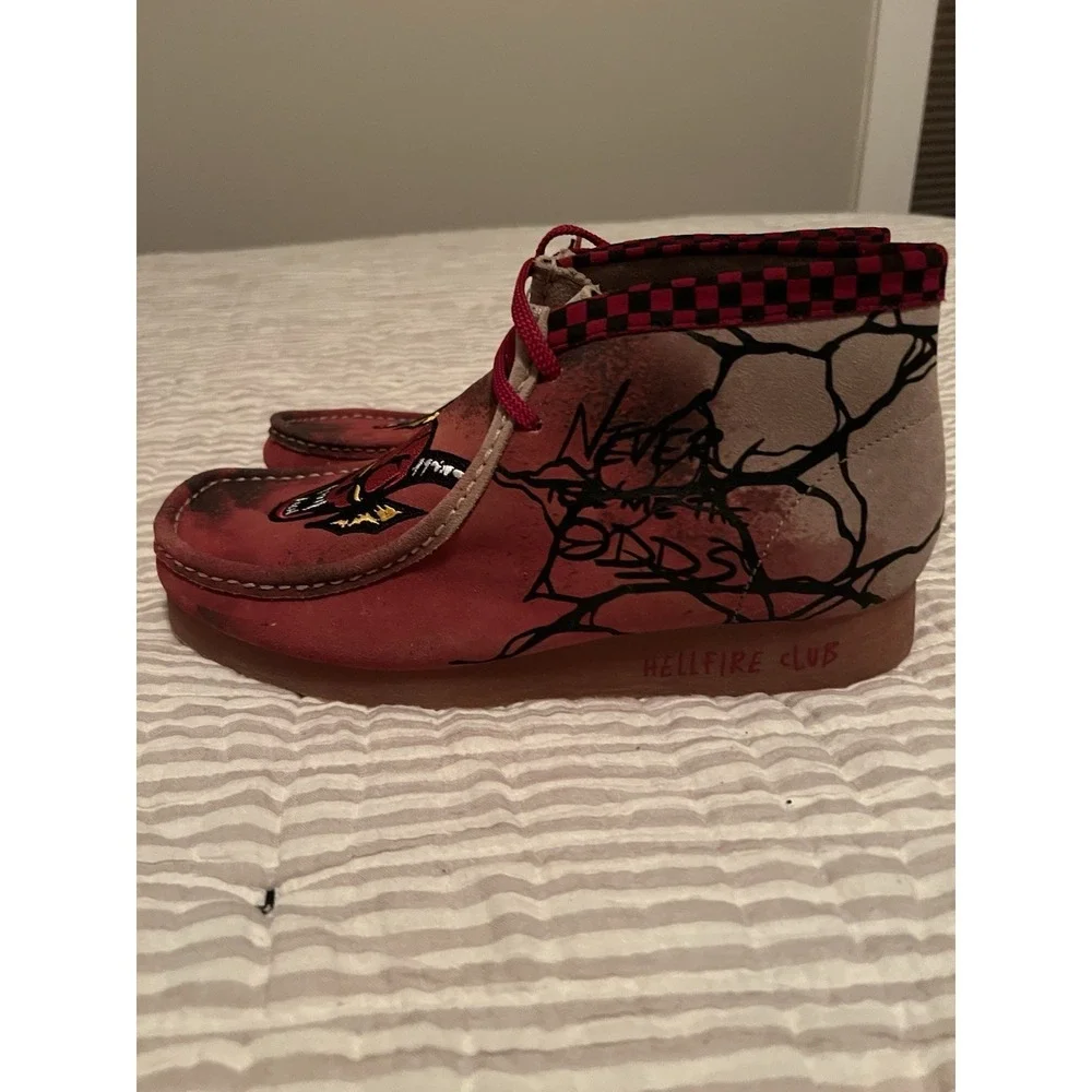 Rare Clarks Originals Wallabee Evo Stranger Things The Upside Down Men's Size 12